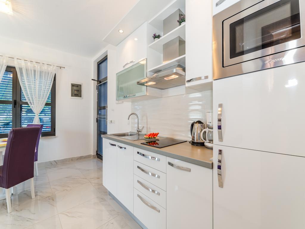 Apartments Dalmatia (Adults Only) Privlaka  Exterior photo
